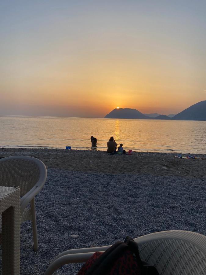 Blue View Apartment Patras Exterior foto