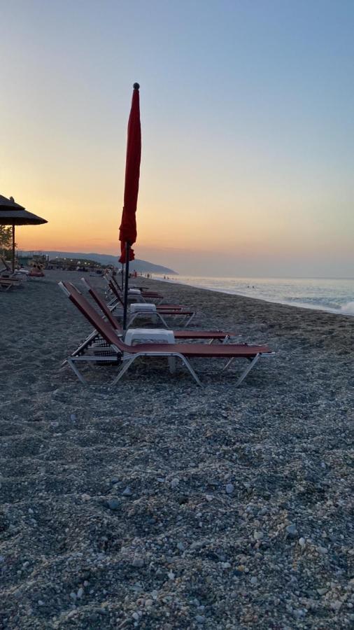 Blue View Apartment Patras Exterior foto